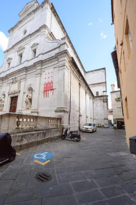 Corte Paolina - Charming Courtyard Inside Lucca Buitenkant foto